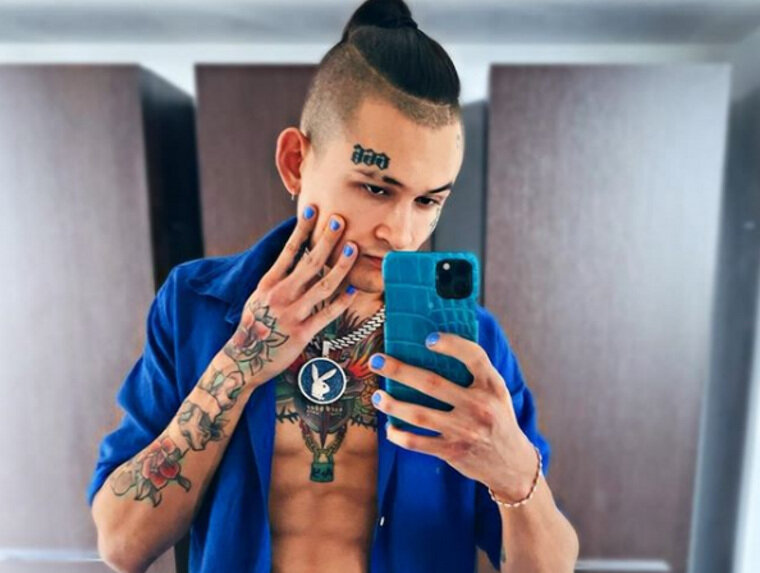 Видеоблогер,ютюбер,рэпер,музыкант и др.