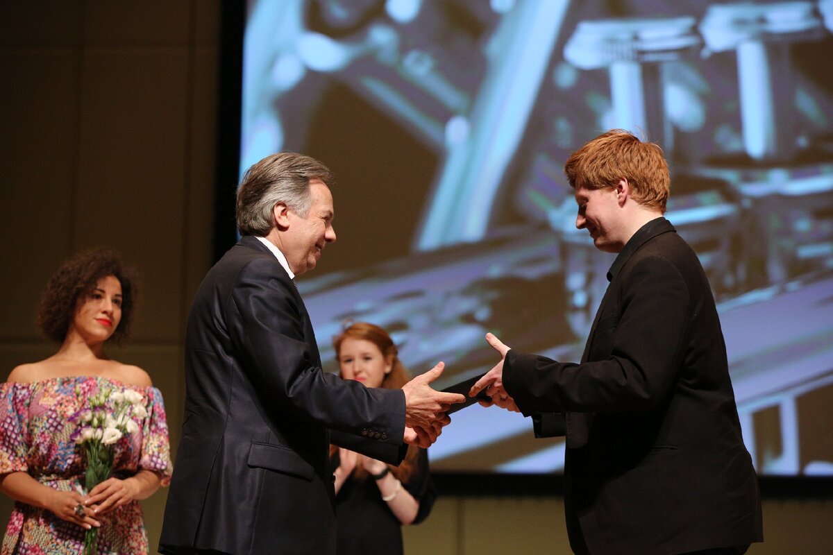 Награждение Лауреатов I Всероссийского конкурса артистов симфонического оркестра (2018) Вручает - Шалашов А.А.