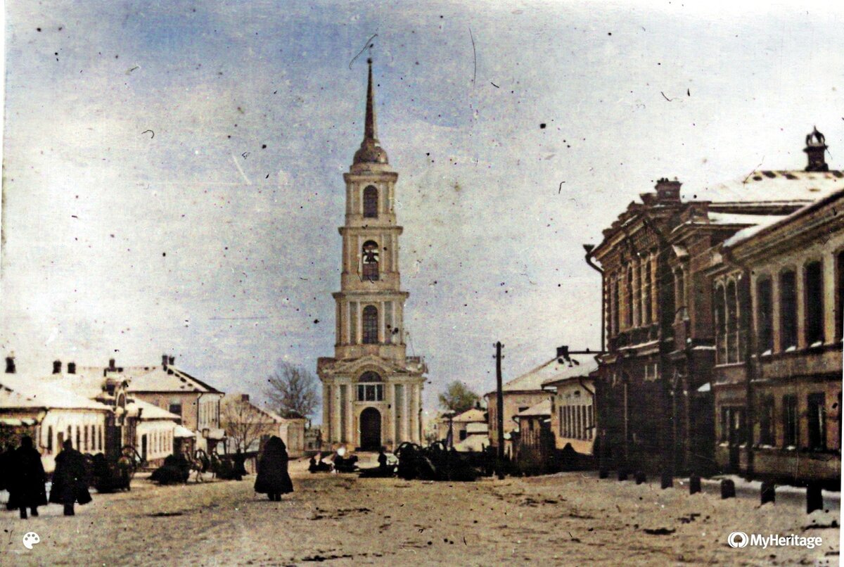 Улица Московская в Веневе в зимний день