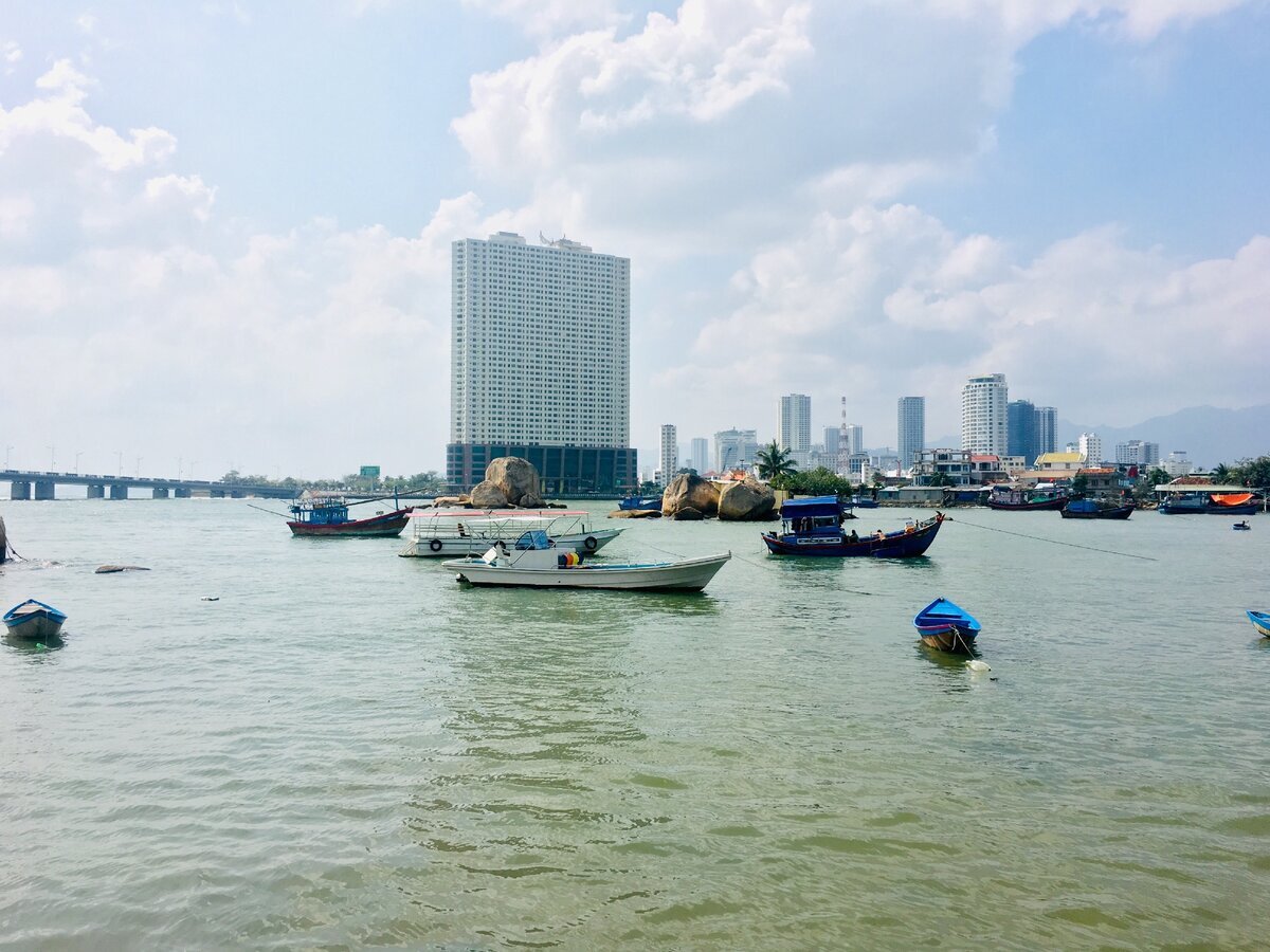 Красивый вид Нячанга. (фото автора).