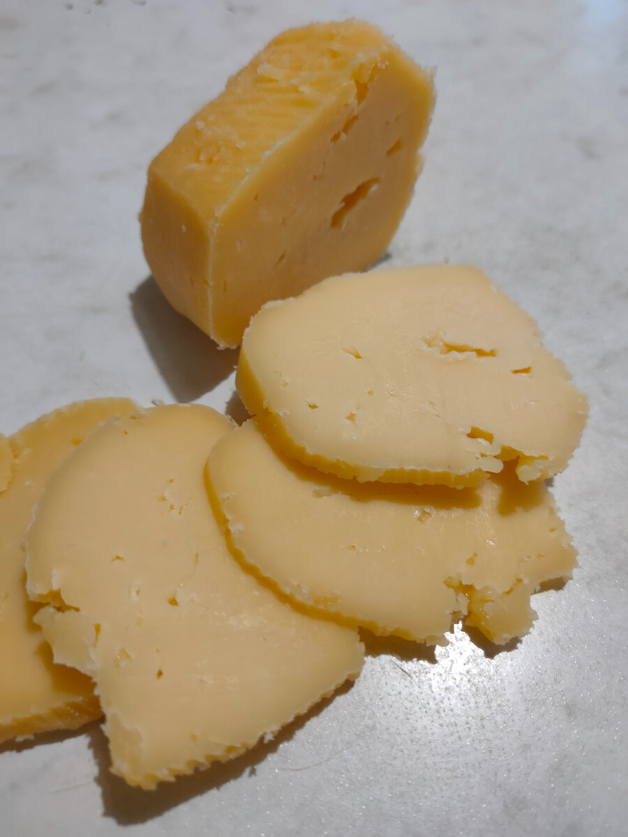 Сыр сметанковый Милкопт бзмж из Светофора (Вещи Олега)