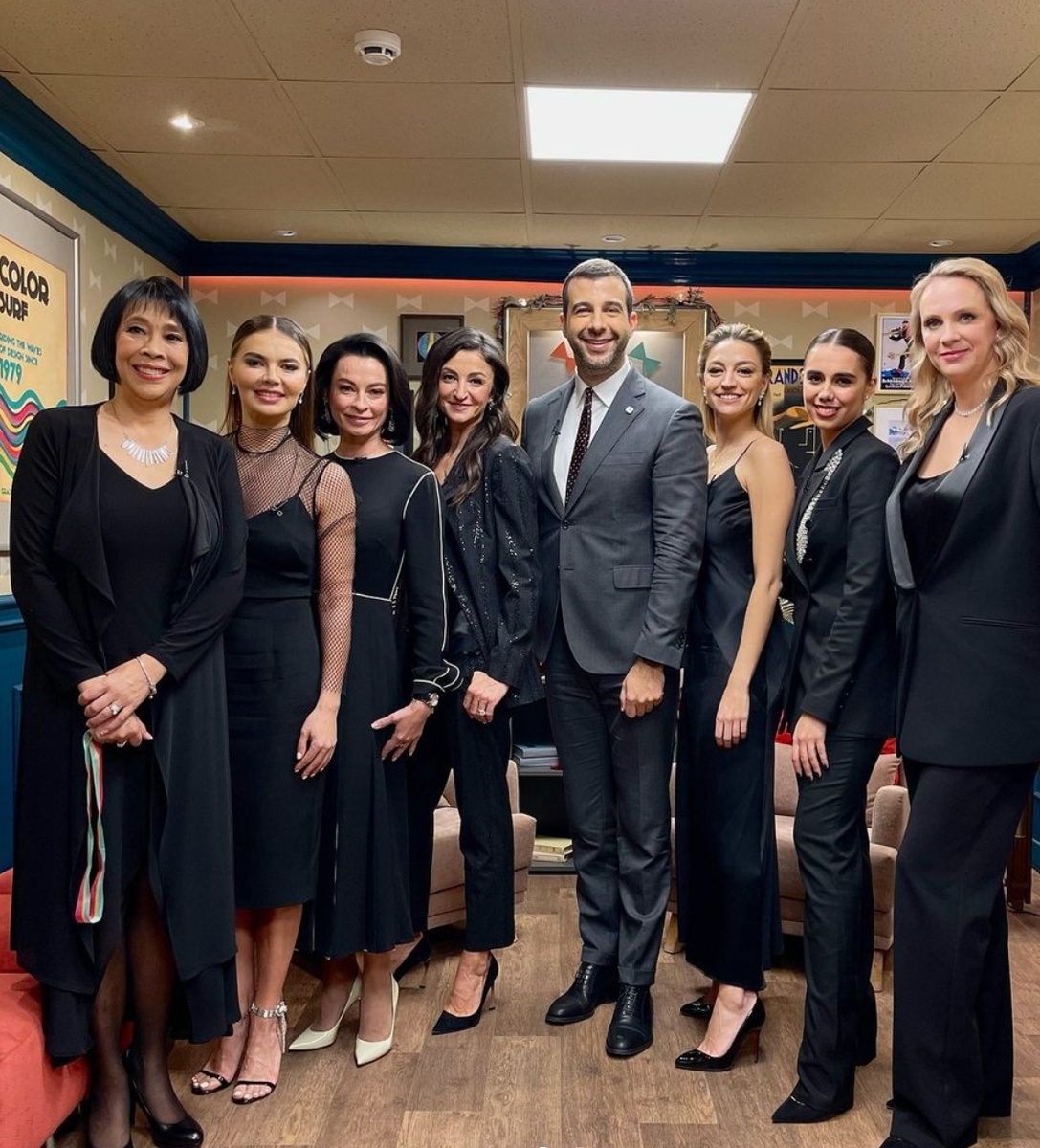 Шоу "Вечерний Ургант " 