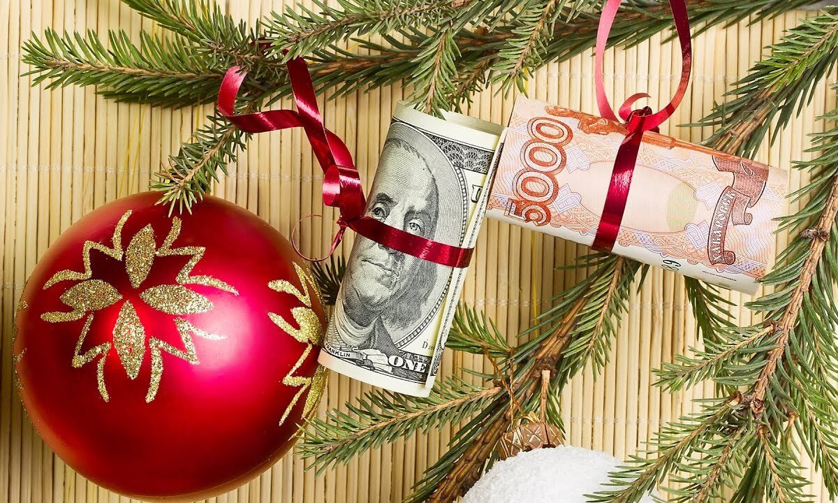 денежные приметы на новый год. приметы что вешать на елку. новогодняя денюжная елка. приметы что вешать на елку. приметы что вешать на елку.