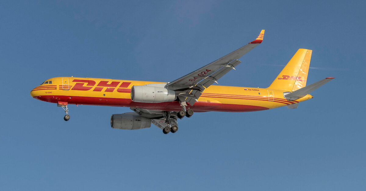 Грузовик Ту-204. Москва - Лейпциг, Лейпциг - Москва. Ту-204 как известно, самолет - неэкономичный, проблемный в эксплуатации. Потому летает сей Ту-204 ежедневно. 