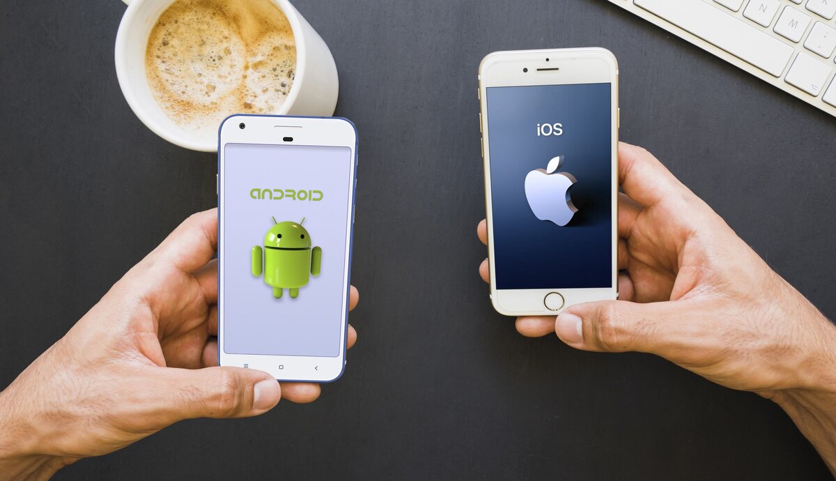 Можно ли apple. IOS Android. Андроид и айфон. IOS против Android. Смартфон IOS И Android
