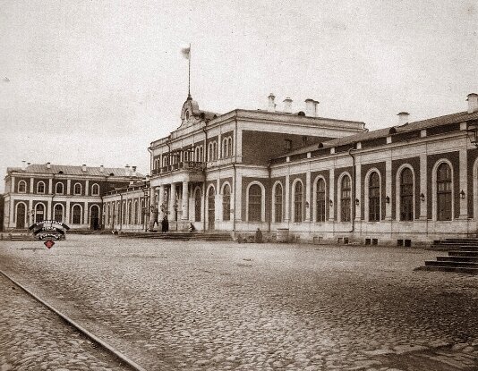 Здание вокзала Московско-Курской ж.д. 1896г. фото М.П. Дмитриева.