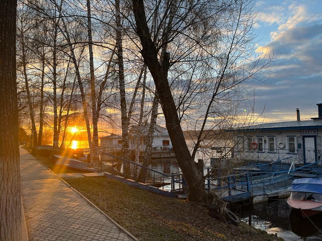 Закат в Плёсе