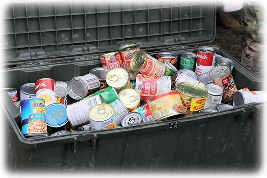    Бедных накормят просрочкой