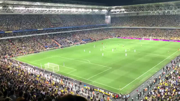 Болельщики скандируют "Владимир Путин". Видео © Telegram / K/On/Off