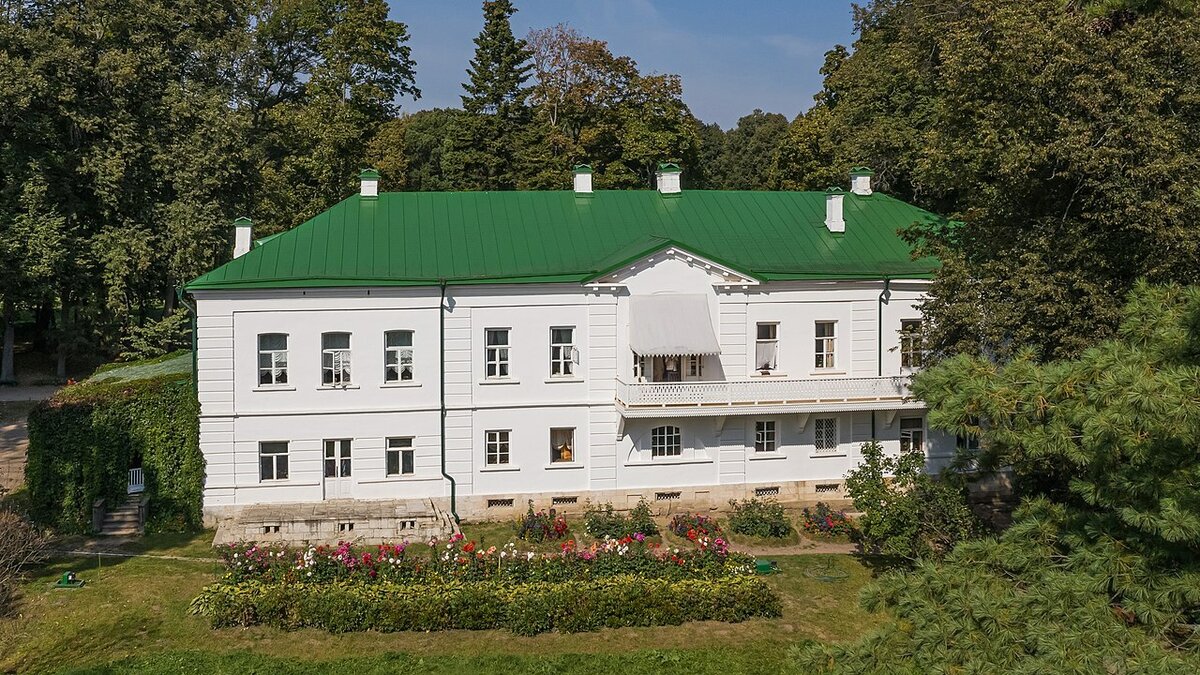 Дом Льва Толстого. A.Savin. Wikipedia 
