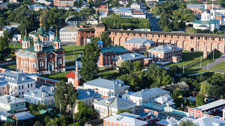 SERGUEI FOMINE/GLOBAL LOOK PRESS