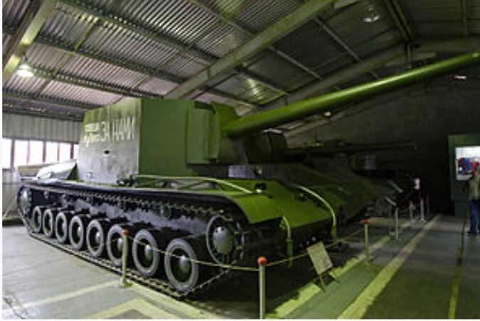 "СУ-100-Y" в музее.