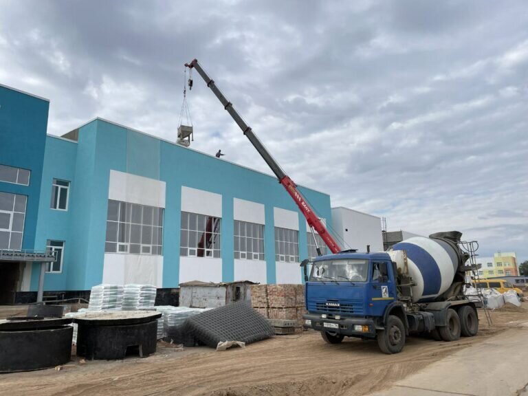    Школа в Южном микрорайоне Оренбурга готова на 73%, началась внутренняя отделка помещений Андрей Севостьянов