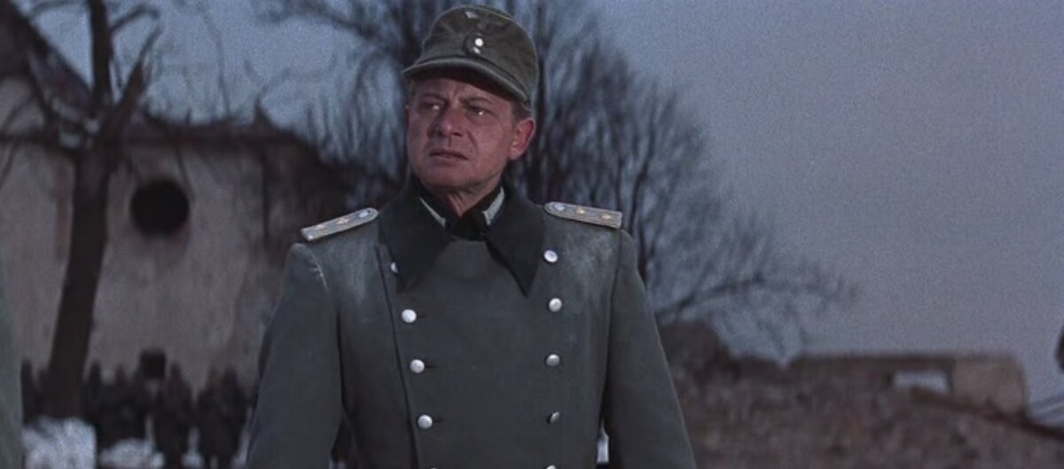 Капитан. Кадр из фильма