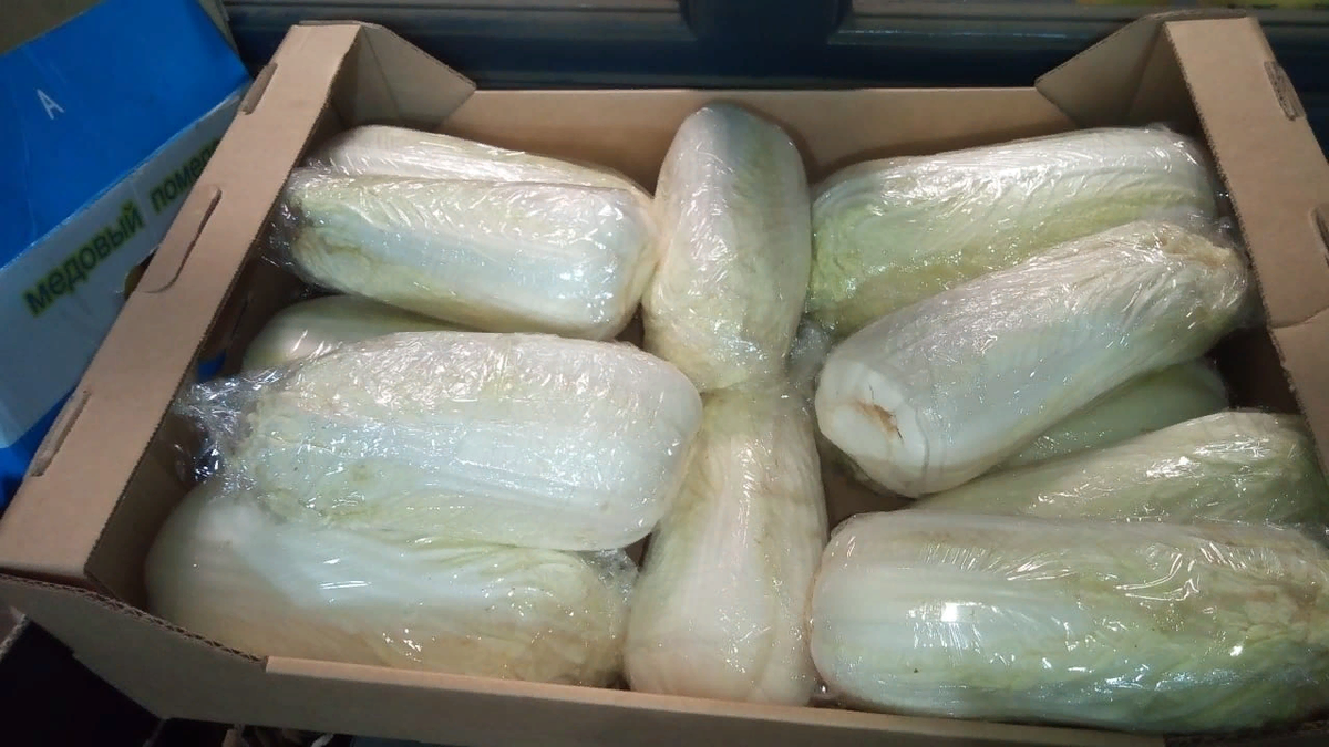 ящик на весах