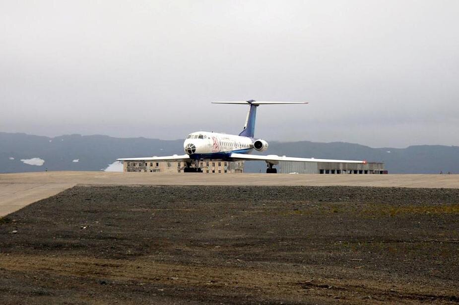 Ту-134 в аэропорту
