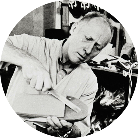 Билл Бауэрман Один из основателей Nike