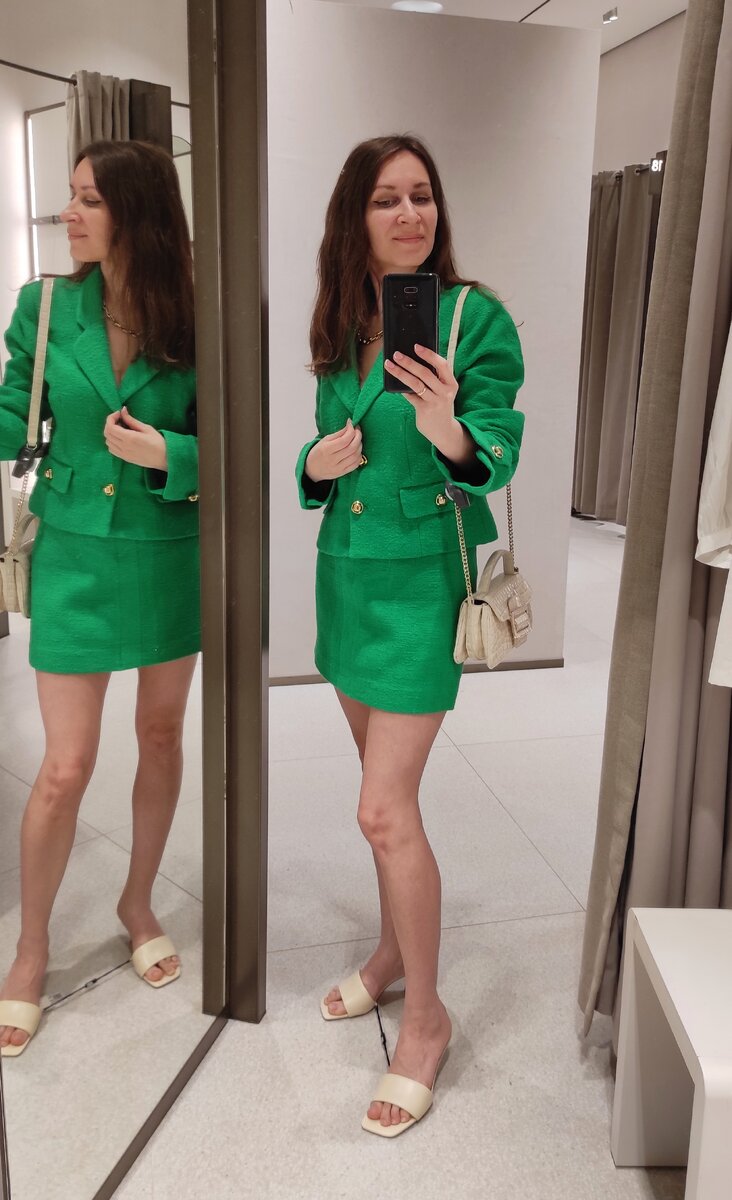 Одежда,аксессуары ZARA.Фото автора.