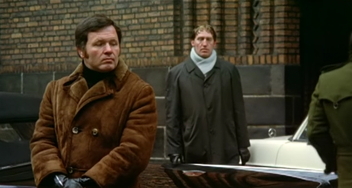 Кадр из фильма "Крупный калибр" (1973)