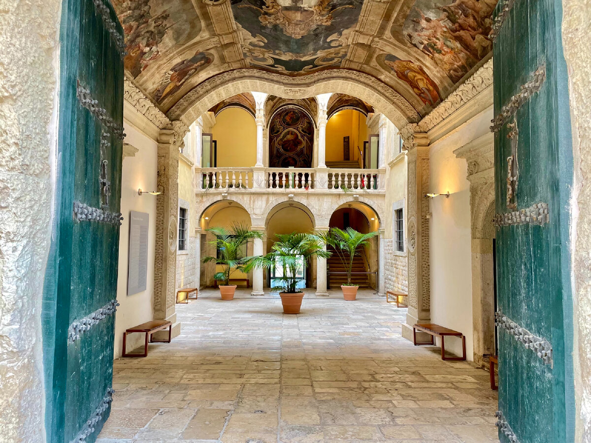 Италия: за туристами теперь будут следить. Обязательная цифровая сертификация с 24 мая для въезжающих иностранцев