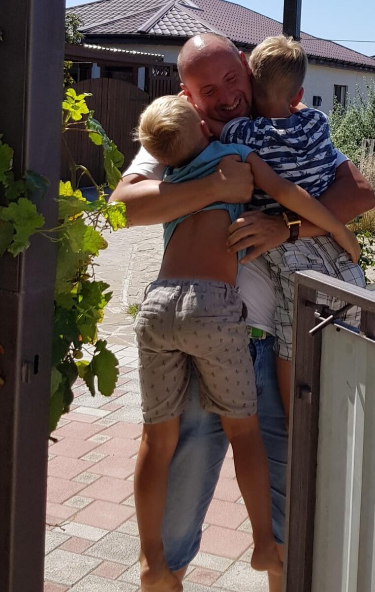 Меня зовут Денис Данилов. Я юрист. Если у вас остались вопросы, обращайтесь! 