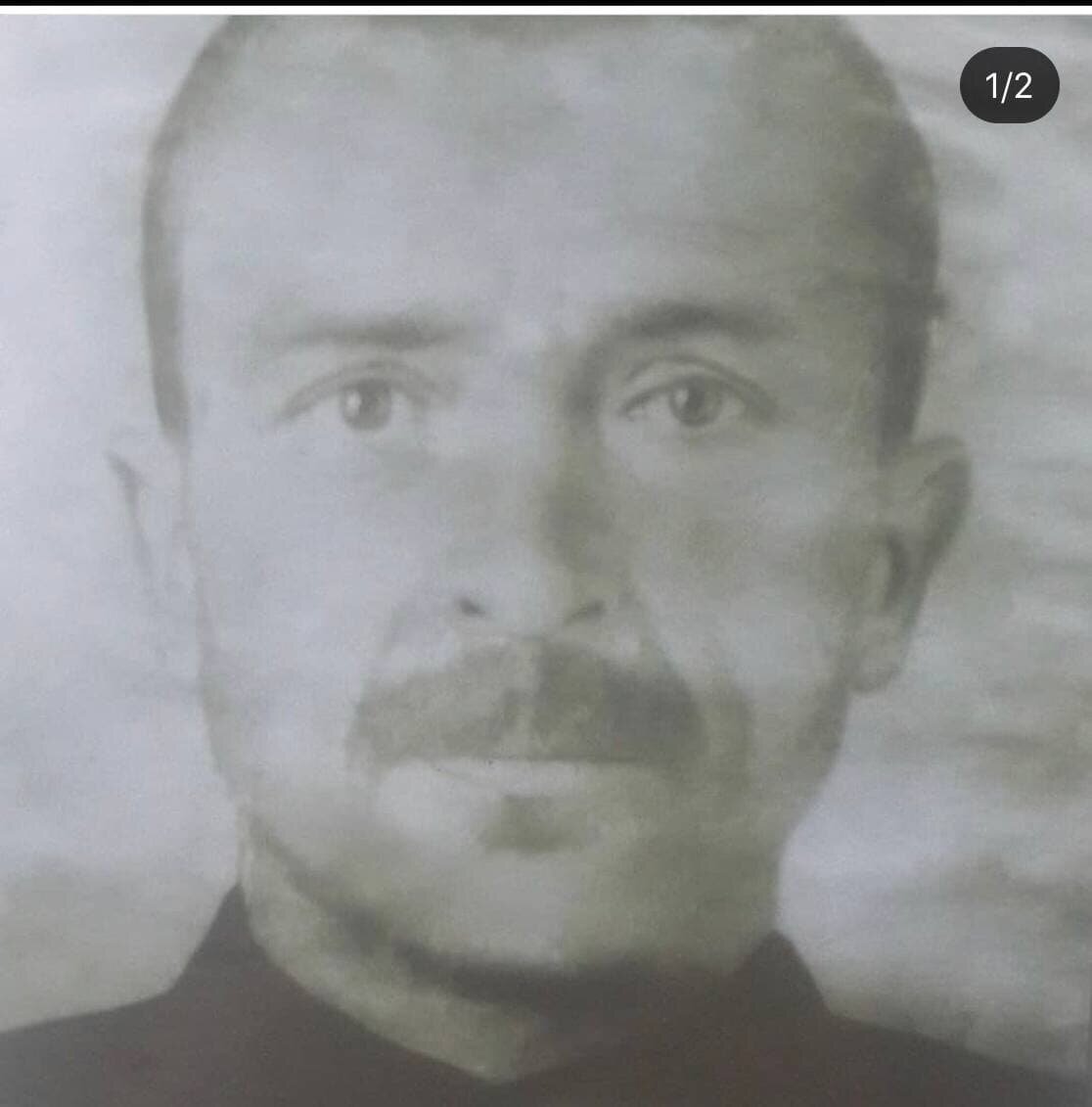 А этой фотографии уже около 80 лет. На ней мой прадед, который погиб в годы ВОВ, а фото было сделано за год или два до ее начала. 