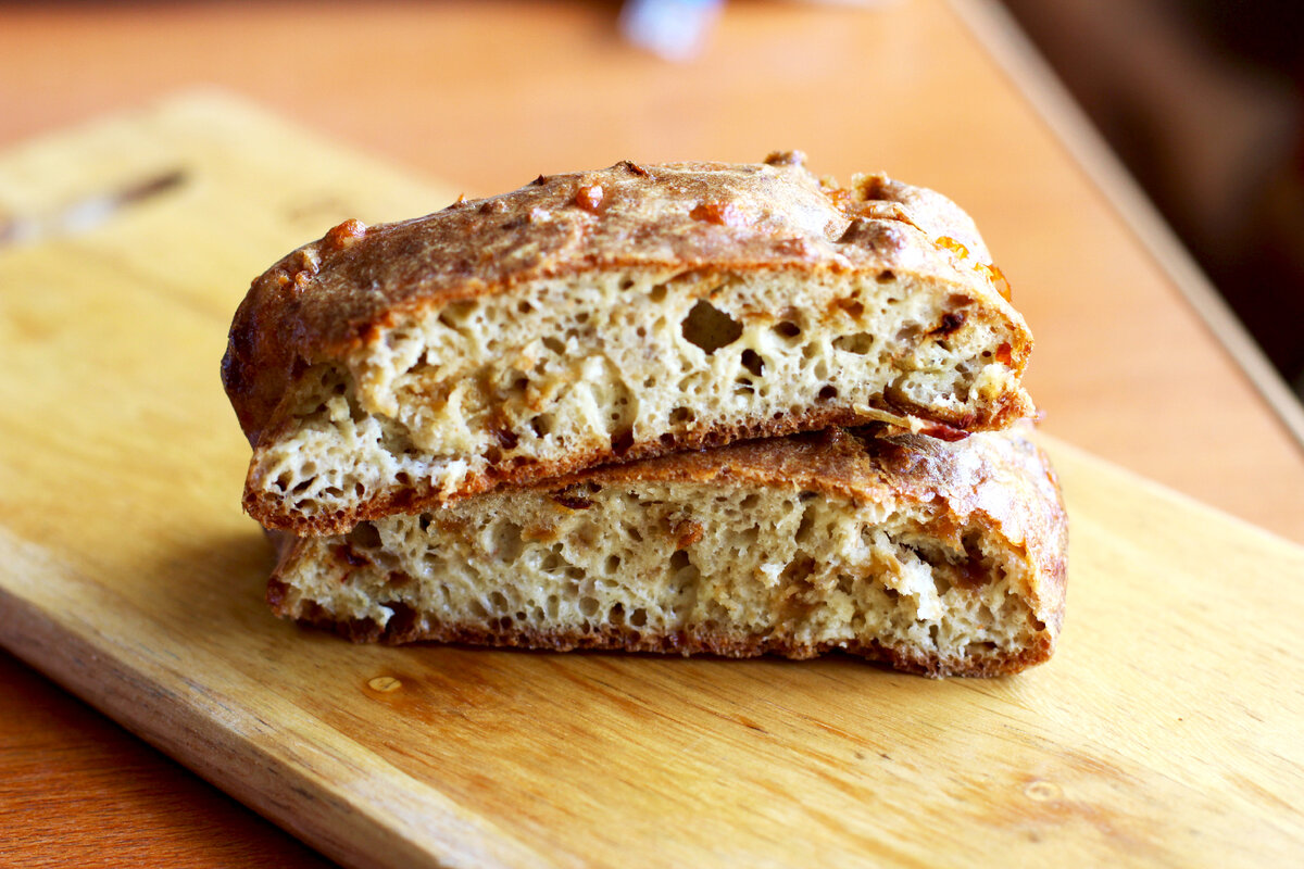 Вот таким бывает низкоуглеводный хлеб, который вчера наделал тут шороху. За рецептом приходите к Елене - @urbanistka_vl