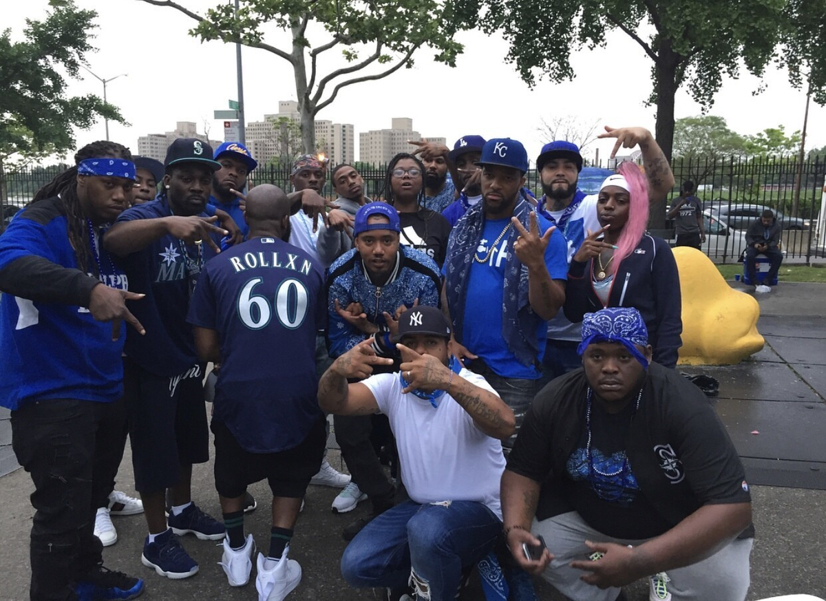 банды крипс и бладс. Crips. крипс 1969. Crips. Crips.