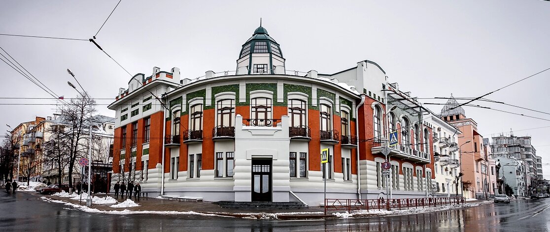 Вход - с перекрестка