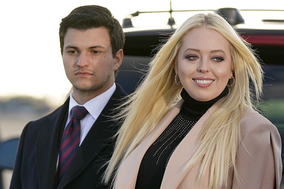     Тиффани Трамп вышла замуж за нигерийского миллиардера Майкла Булоса (на фото).  EAST NEWS