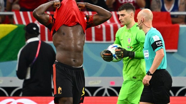 Эмоции Лукаку после упущенных им моментов. Источник фото: AFP