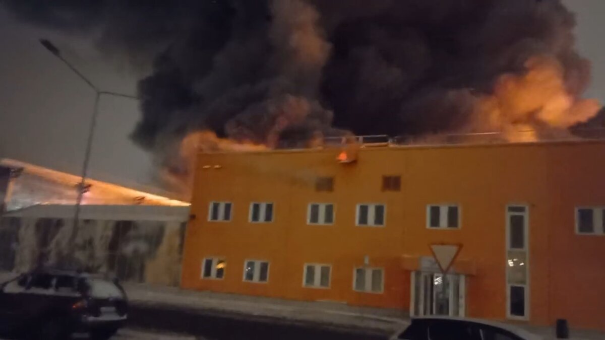     Кадр сделан за несколько мгновений до мощного взрыва. Скриншот: YouTube