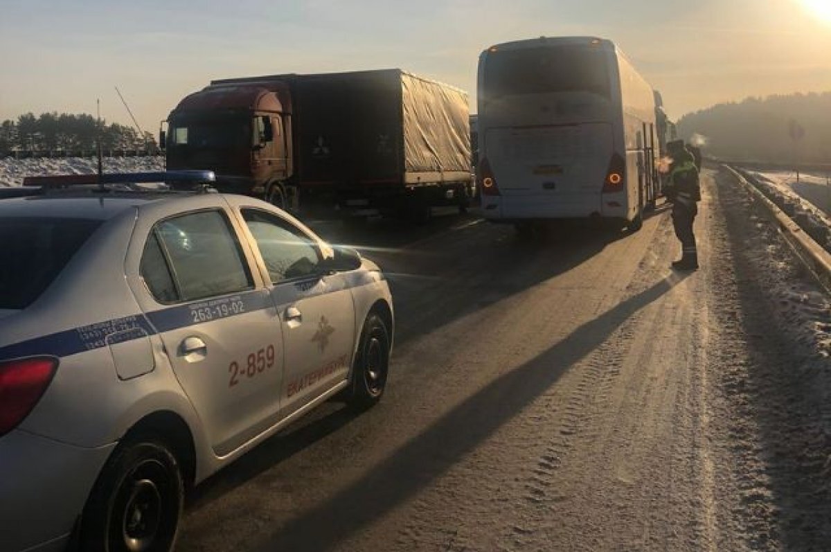    Полицейские Екатеринбурга спасли младшеклассников, ехавших на экскурсию