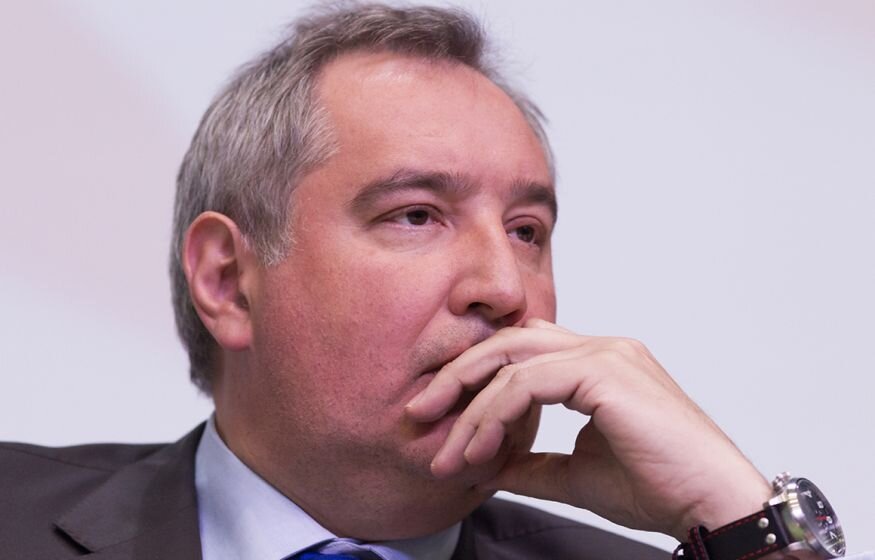    «Вручили протокол нарушителю на день рождения»: Власти Украины объяснили удар по отелю с Рогозиным