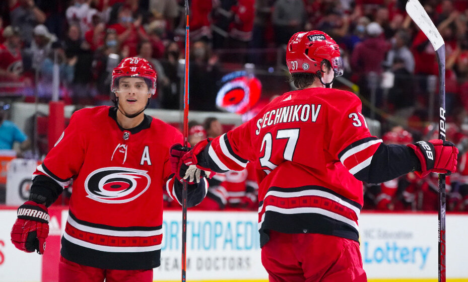    Свечников набрал два очка, а его команда одержала победу. Фото: Reuters