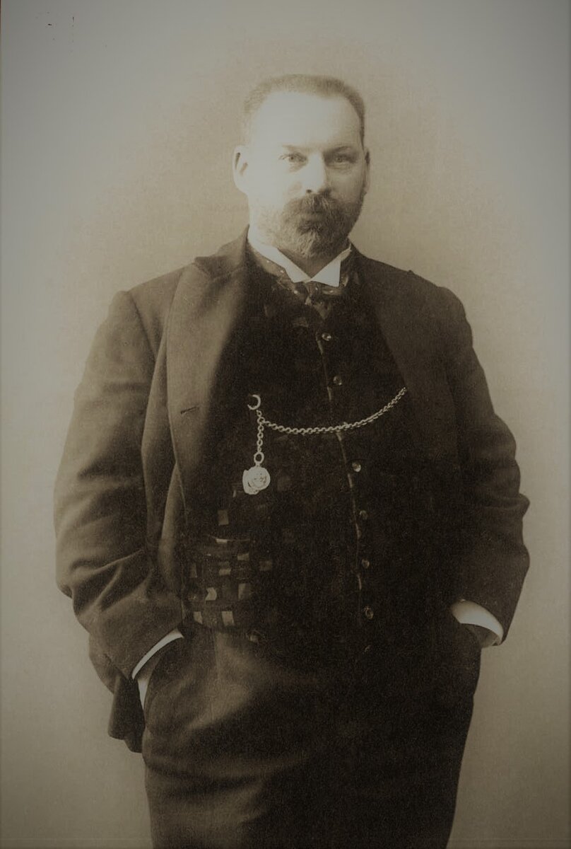 Лев Николаевич Кекушев. Фото из семейного архива архитектора. 1907 г. 