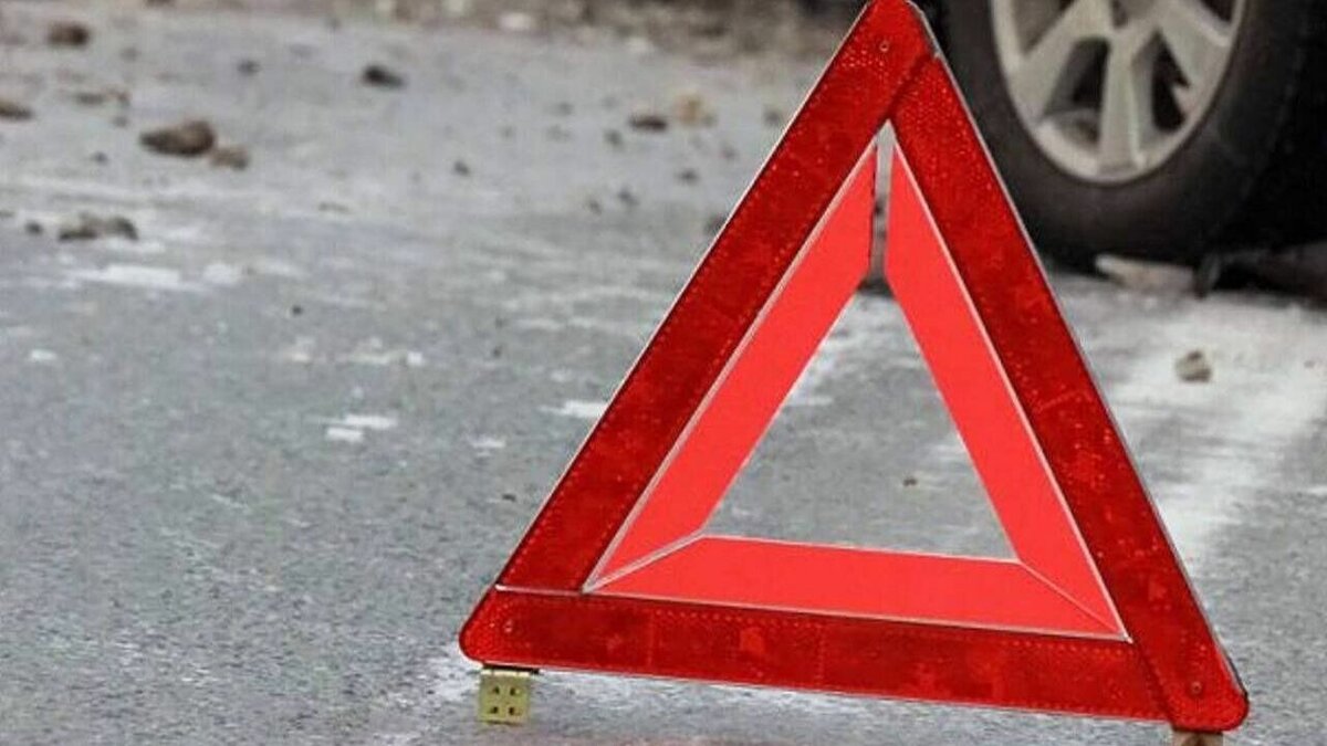     Полиция проводит проверку по факту «схватки на льду» на Уссурийском заливе в Приморье. Момент возгорания одно из автомобиля запечатлели на видео.