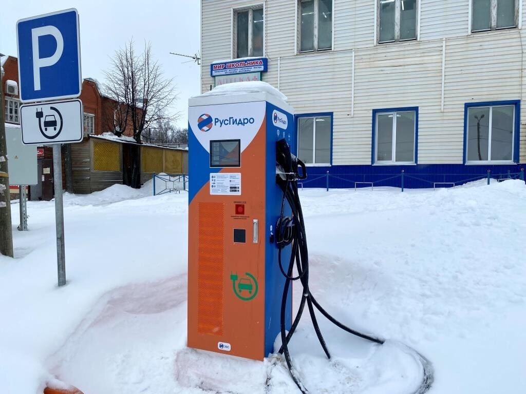 ЭЗС РусГидро в поселке Кугеси