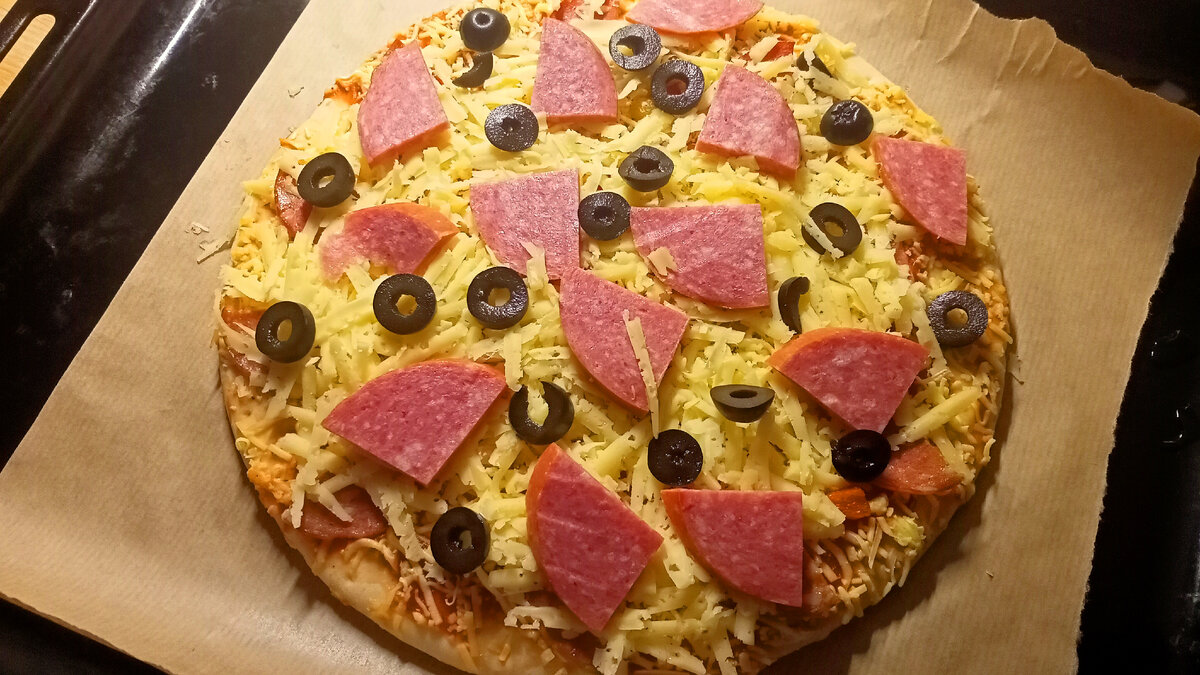 Вот так должно получиться перед отправкой в духовку