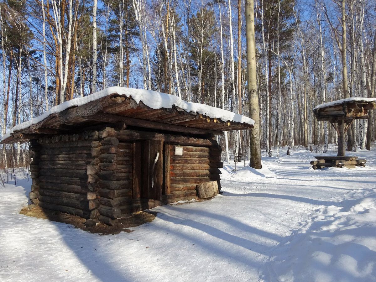 Архитектурно-этнографический музей «Тальцы». Охотничье-промысловый стан