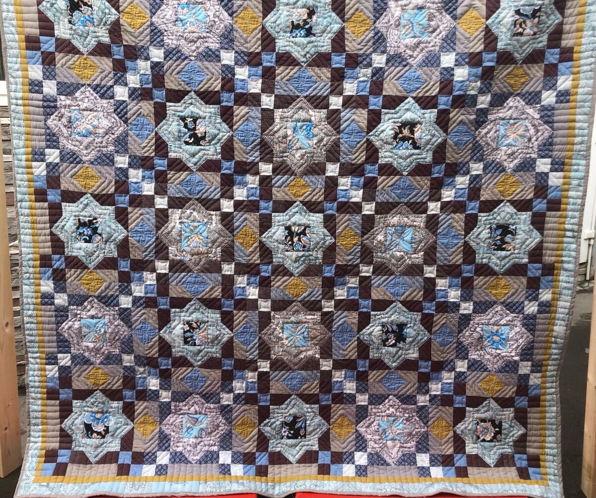 Рубрика \"А вы что шьёте?\" Шикарные одеяла: сиреневое, коричнево-синее и ...