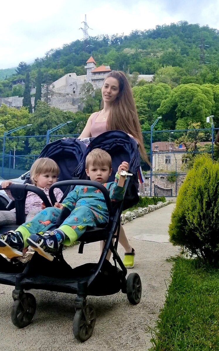 Прогулка с коляской, та ещё тренировка