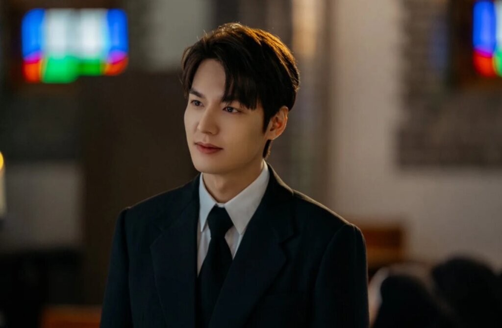    Фото: стоп-кадр из дорамы «Король: Вечный монарх»