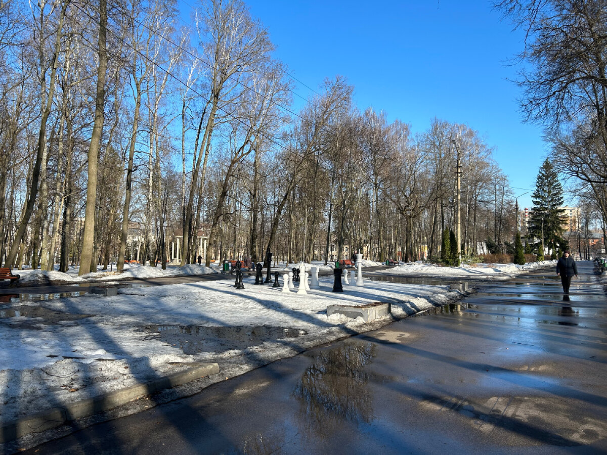 У нас сегодня было до +12 днем