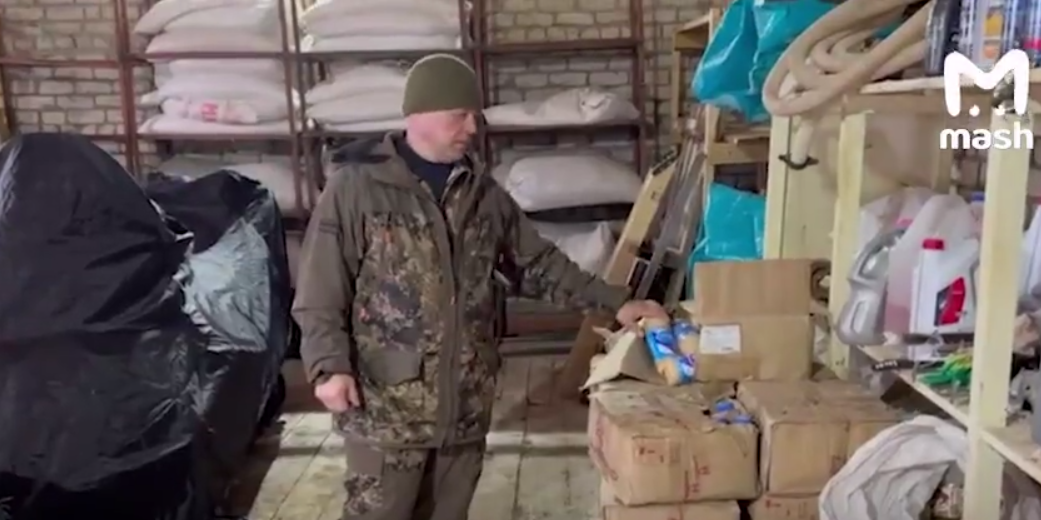 Роман Захаров подготовил сотни килограмм вкусняшек для животных