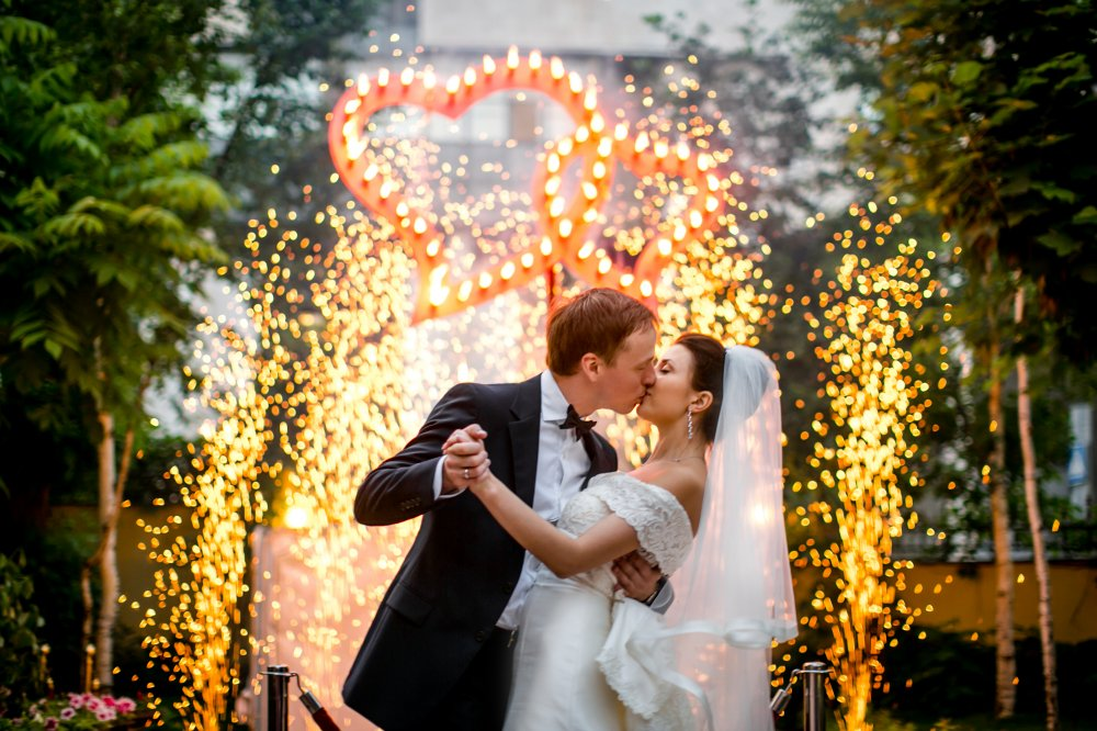 Необычные свадебные фотосессии. Свадебная фотосессия. Фотограф и видеооператор на свадьбу. Квесты на свадьбу. Свадебная фотосессия.