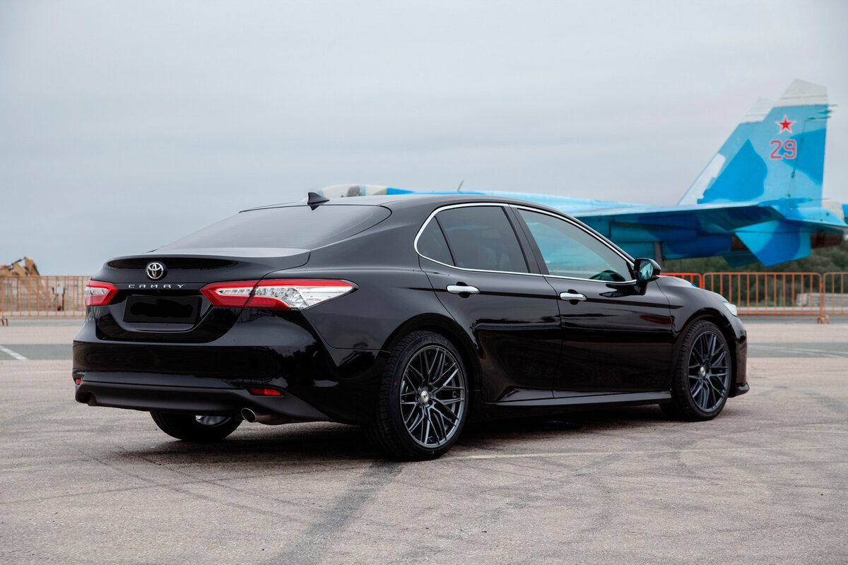 Toyota Camry 2018 Black