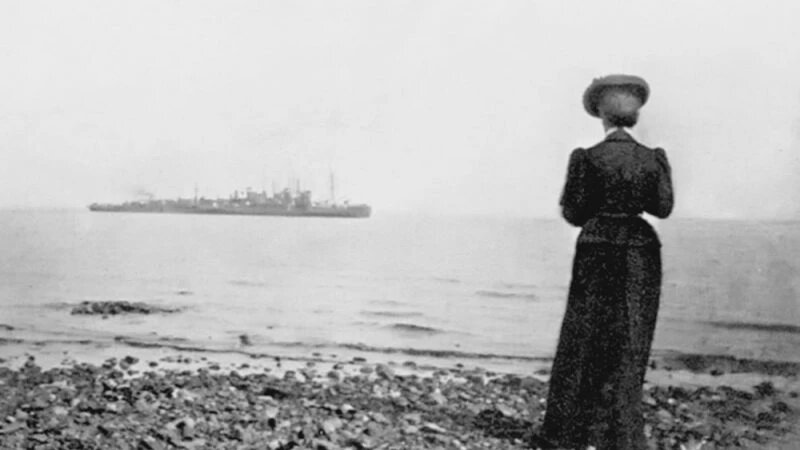 Вдовствующая императрица Мария Федоровна а побережье у Видовре, Дания, 1908 г. Фото королевы Александры.