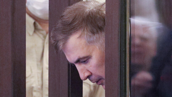    Находящийся в заключении Саакашвили заявил, что умирает Анастасия Романова