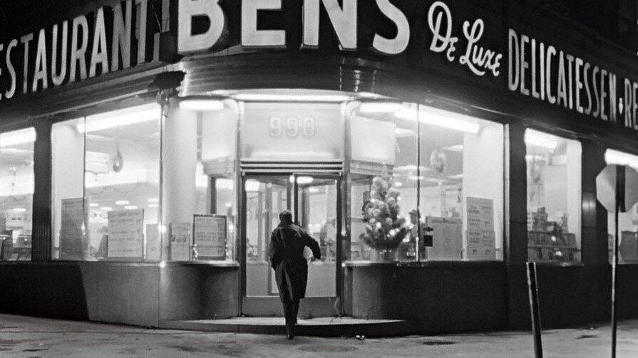 Леонард входит в Ben's Deli, 1965 год